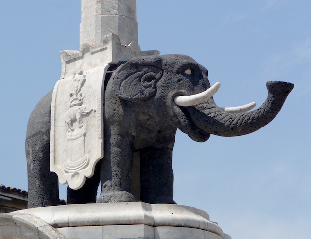 fountain_of_the_elephant_catania