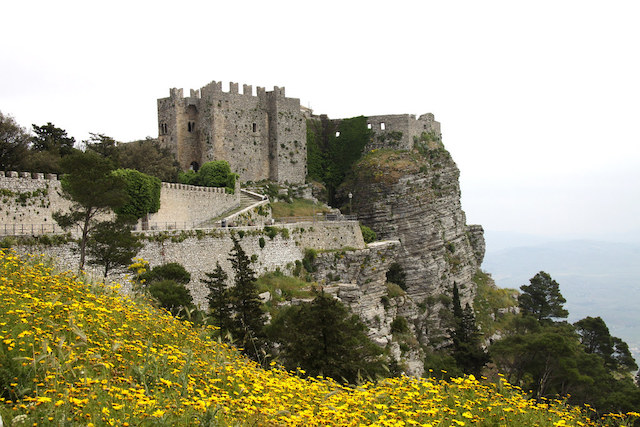 castle_of_venus_sicily